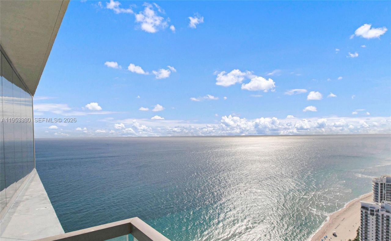 18975 Collins Ave , Unit 4404, Sunny Isles Beach, FL 33160 Photo