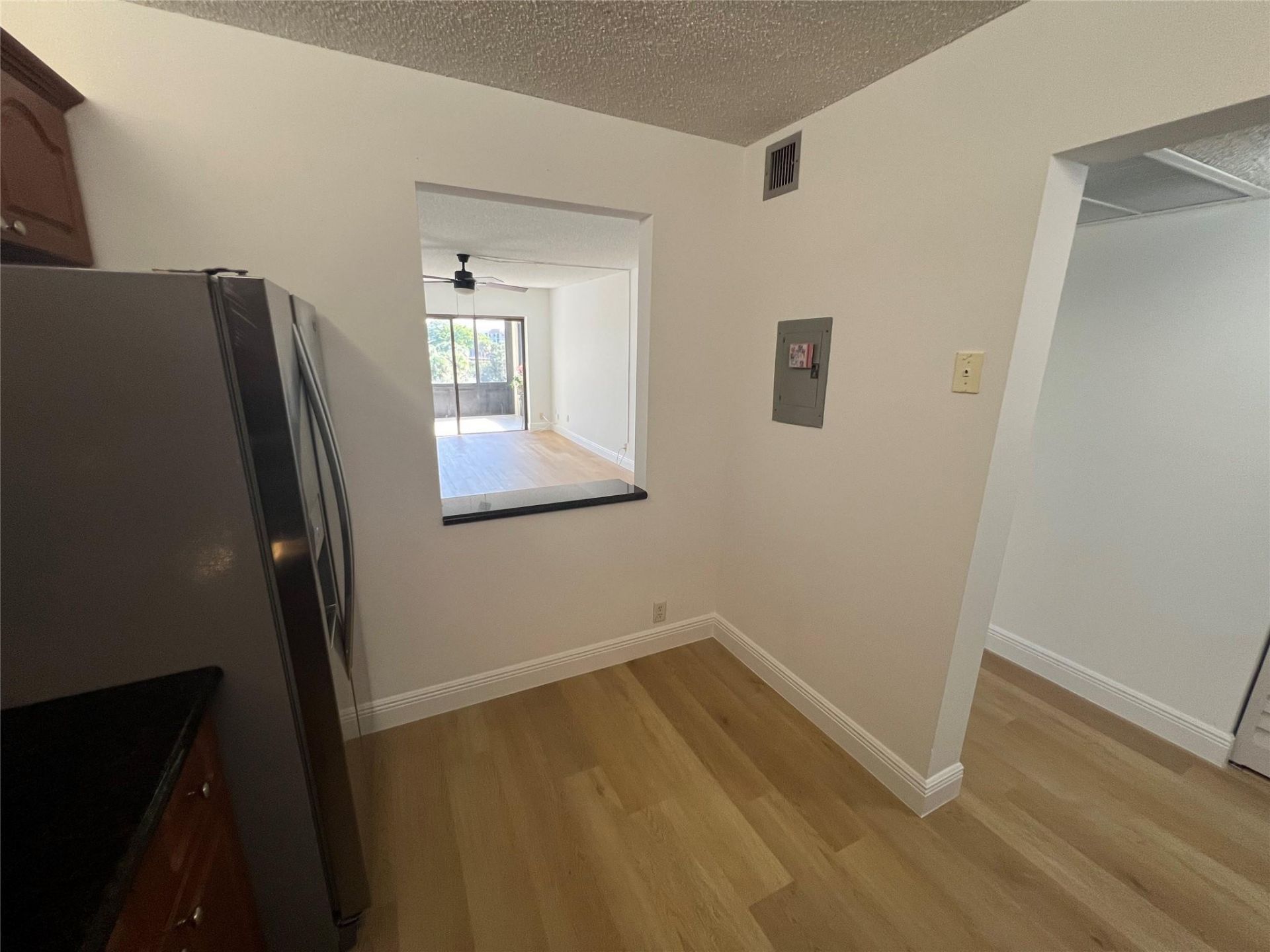 9300 SW 8th Street, Unit 422, Boca Raton, FL 33428 Photo