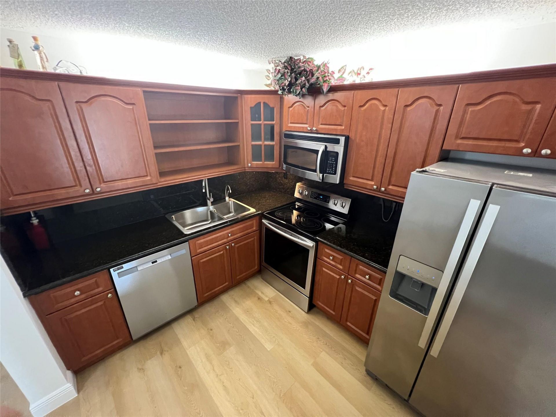 9300 SW 8th Street, Unit 422, Boca Raton, FL 33428 Photo