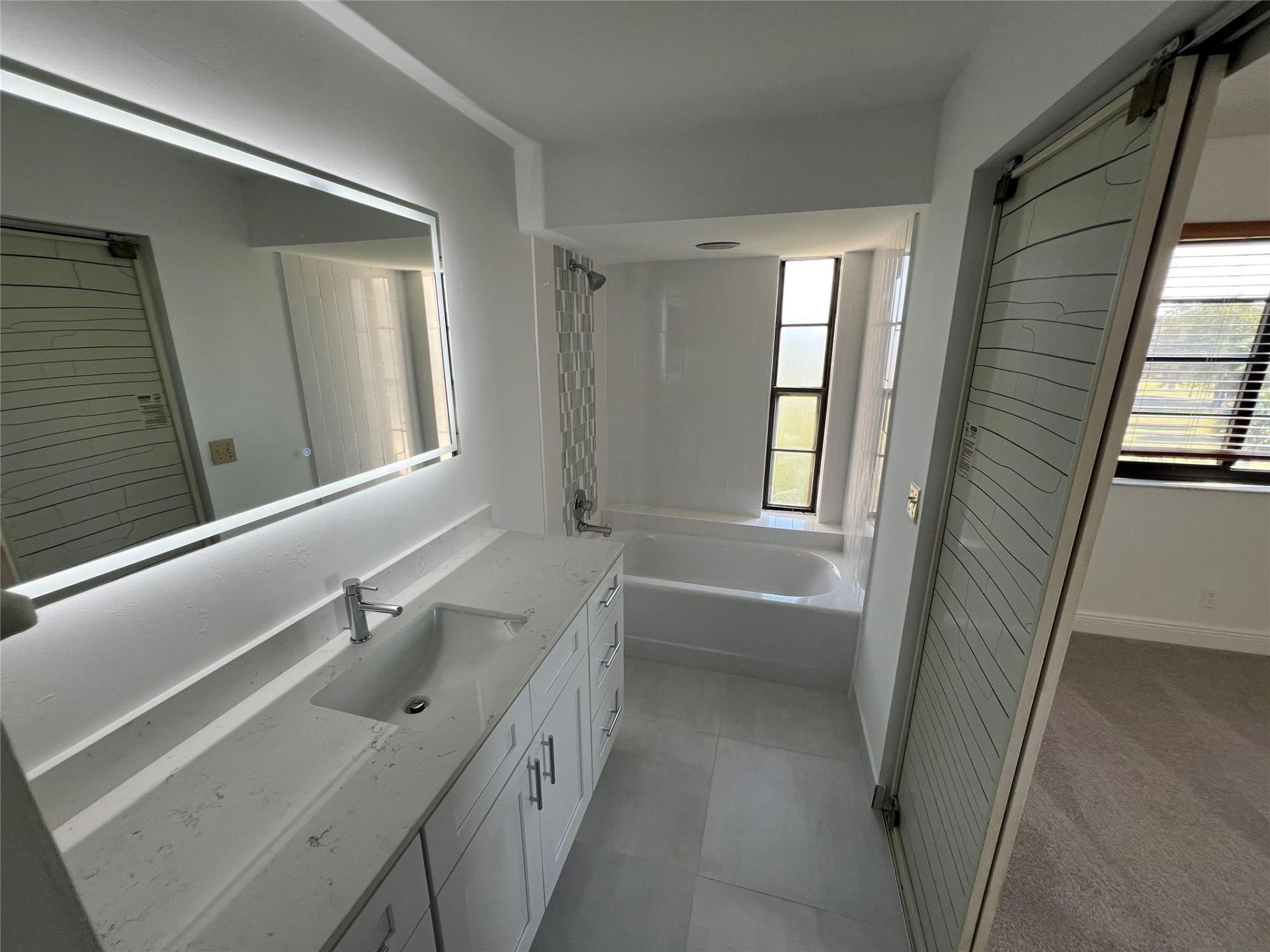 9300 SW 8th Street, Unit 422, Boca Raton, FL 33428 Photo