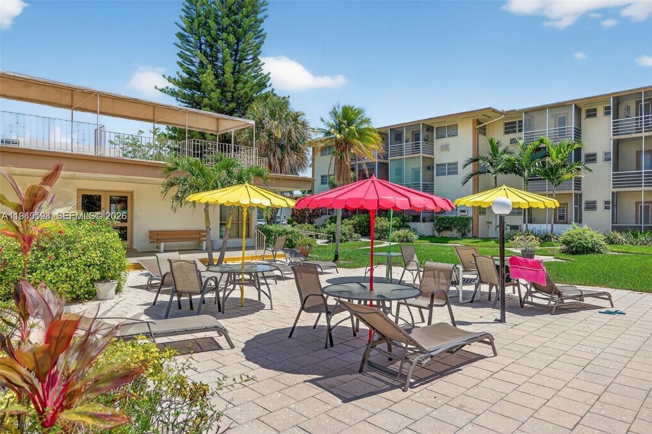 16901 NE 13th Ave, Unit 110, Miami, FL 33162 Photo