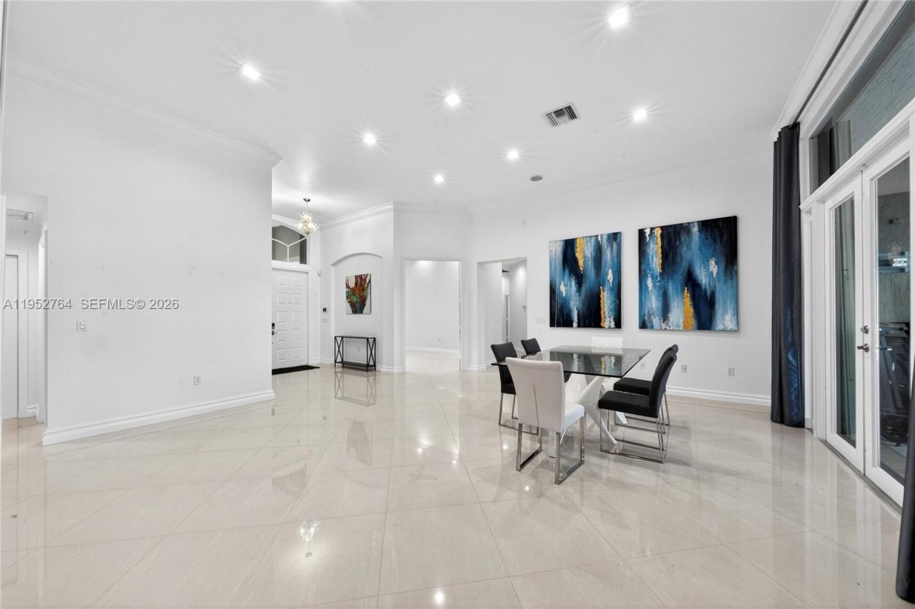 13003 SW 41st St, Davie, FL 33330 Photo