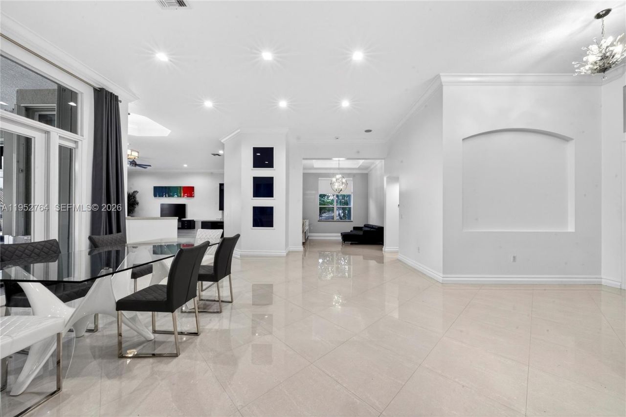 13003 SW 41st St, Davie, FL 33330 Photo