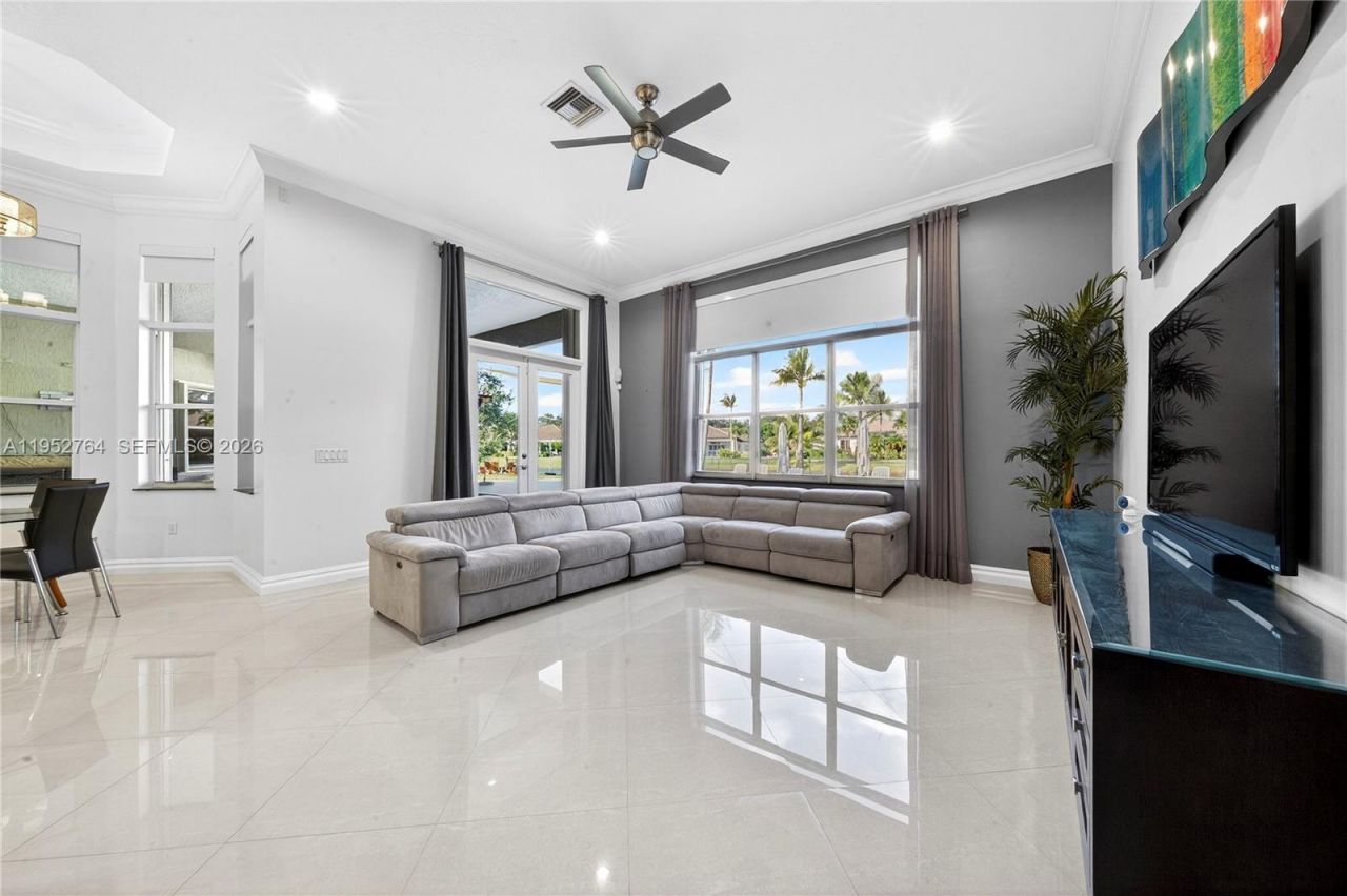 13003 SW 41st St, Davie, FL 33330 Photo