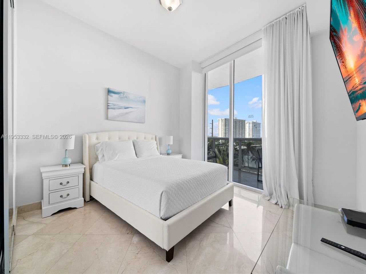 15901 Collins Ave , Unit 405, Sunny Isles Beach, FL 33160 Photo