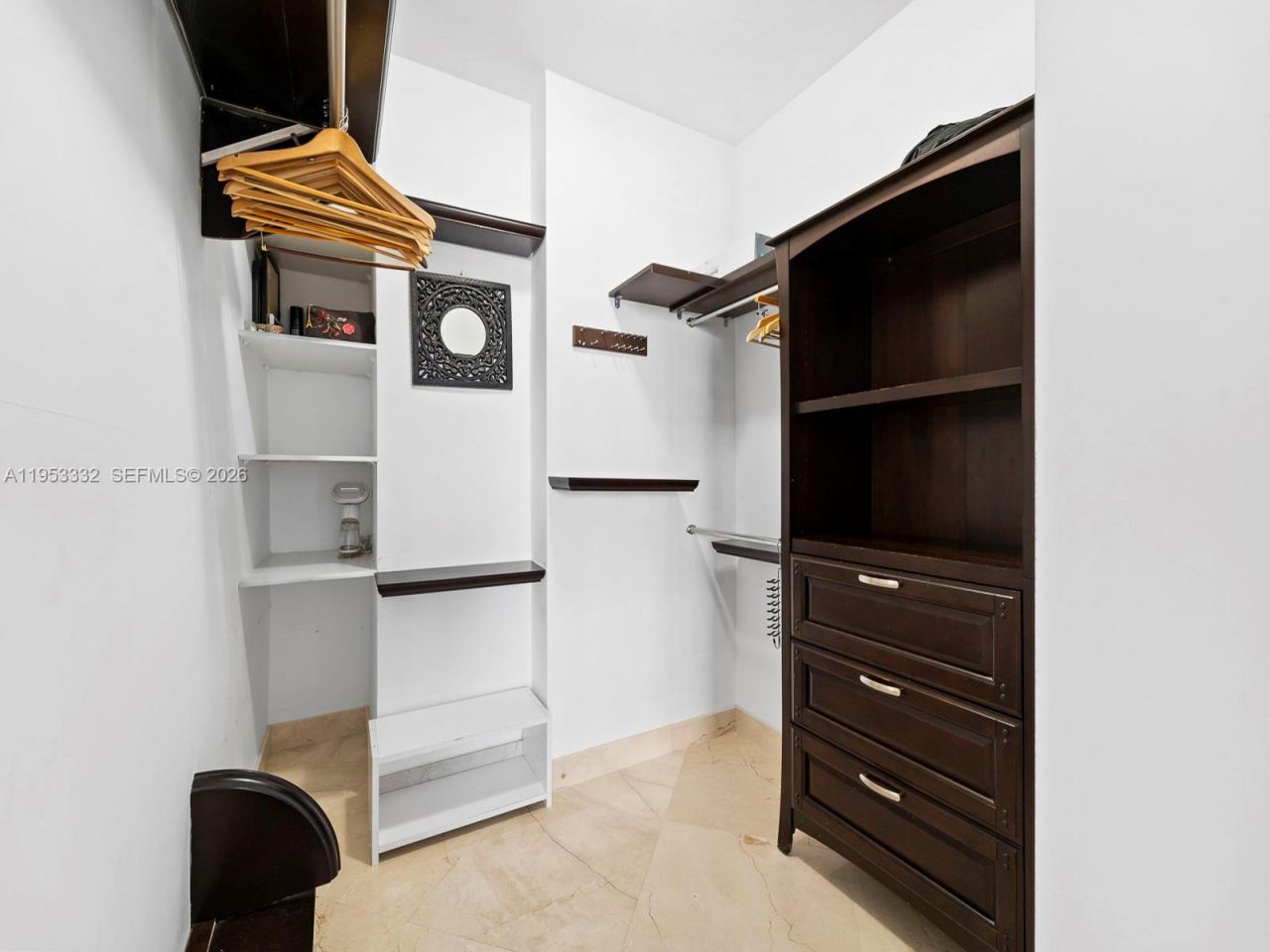 15901 Collins Ave , Unit 405, Sunny Isles Beach, FL 33160 Photo