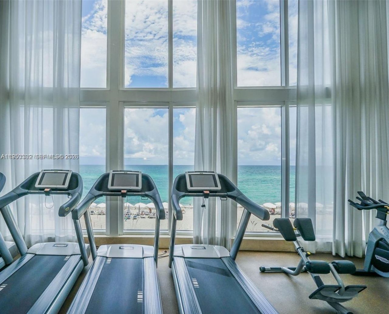 15901 Collins Ave , Unit 405, Sunny Isles Beach, FL 33160 Photo
