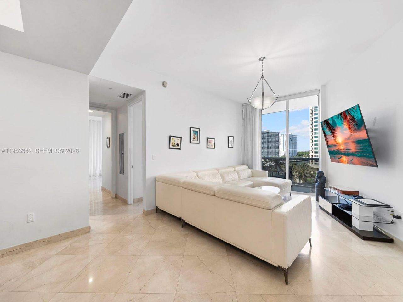 15901 Collins Ave , Unit 405, Sunny Isles Beach, FL 33160 Photo