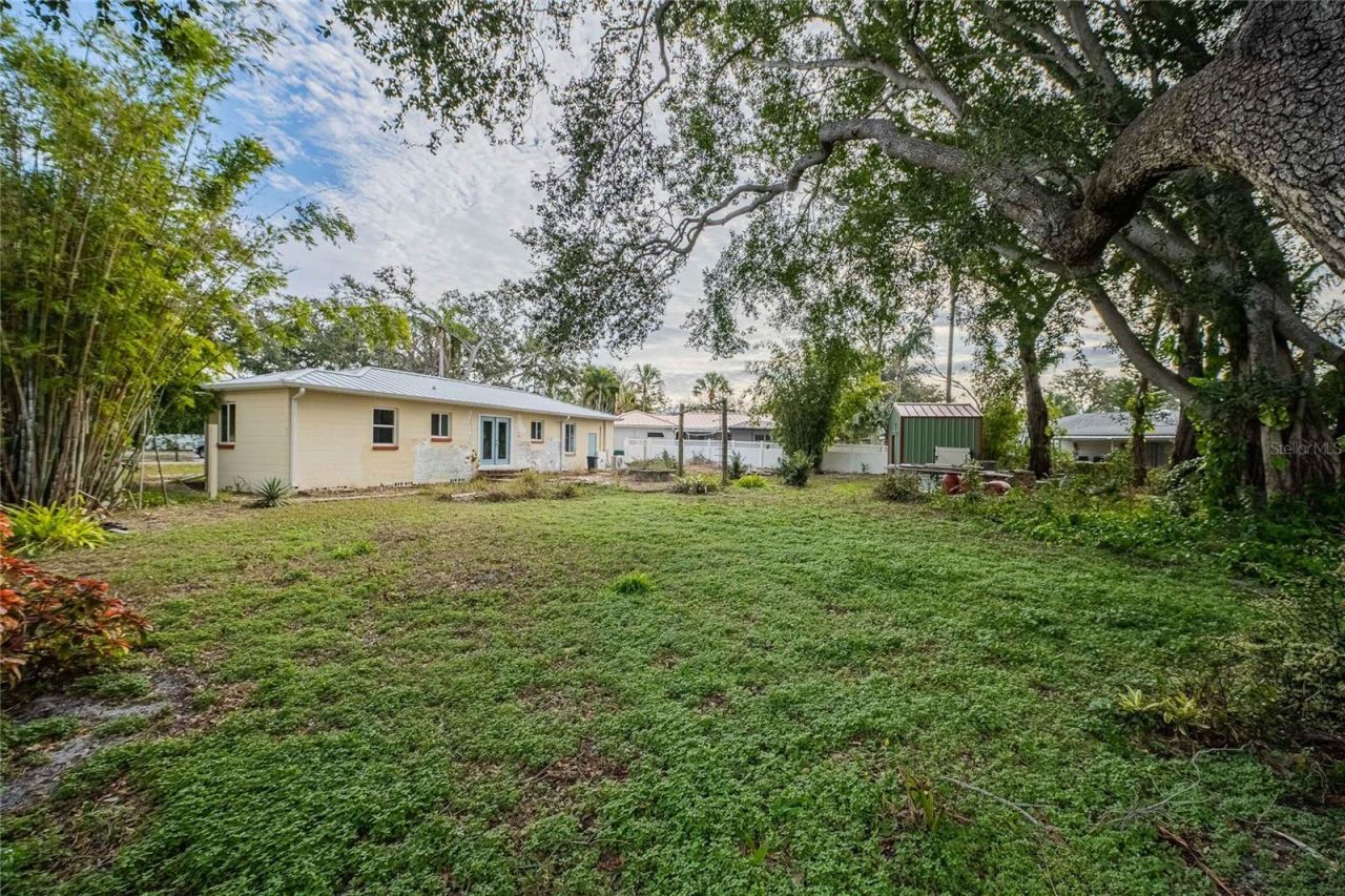 6213 Sanders Drive, Tampa, FL 33611 Photo
