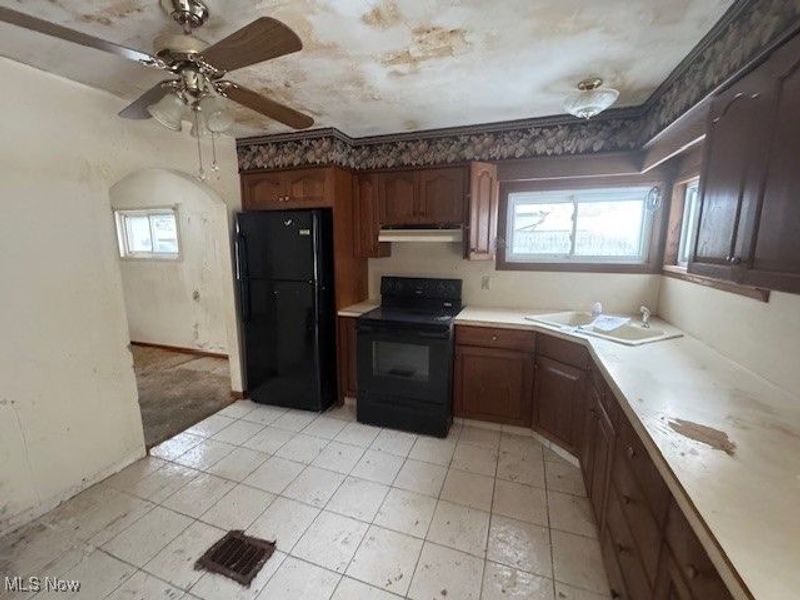 1525 Denison Avenue NW, Warren, OH 44485 Photo 4