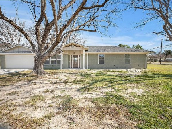 128 N Osborn Street, Alba, TX 75410