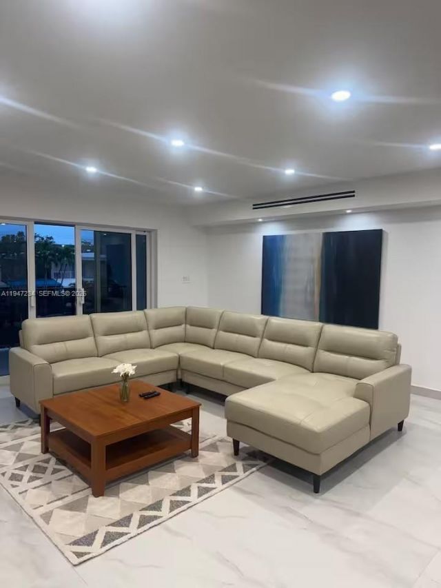 3822 NE 171st St, Unit 3822, North Miami Beach, FL 33160 Photo