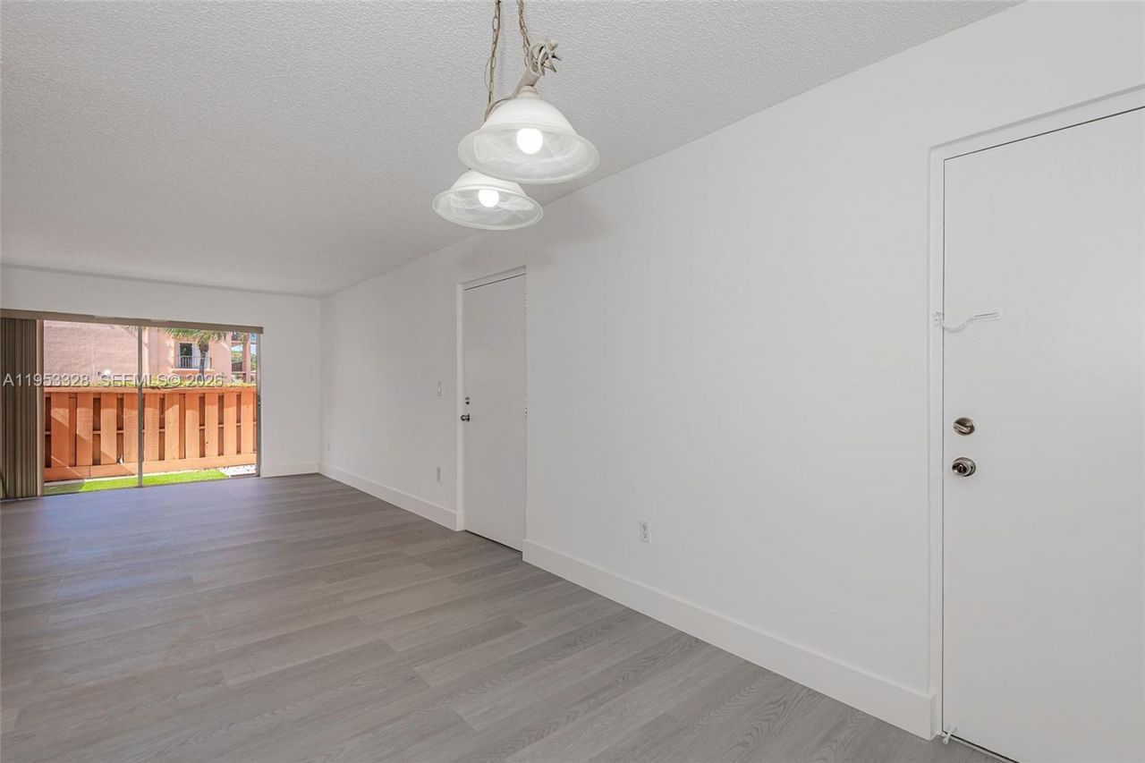 7121 Miami Lakes Dr, Unit Q3, Miami Lakes, FL 33014 Photo