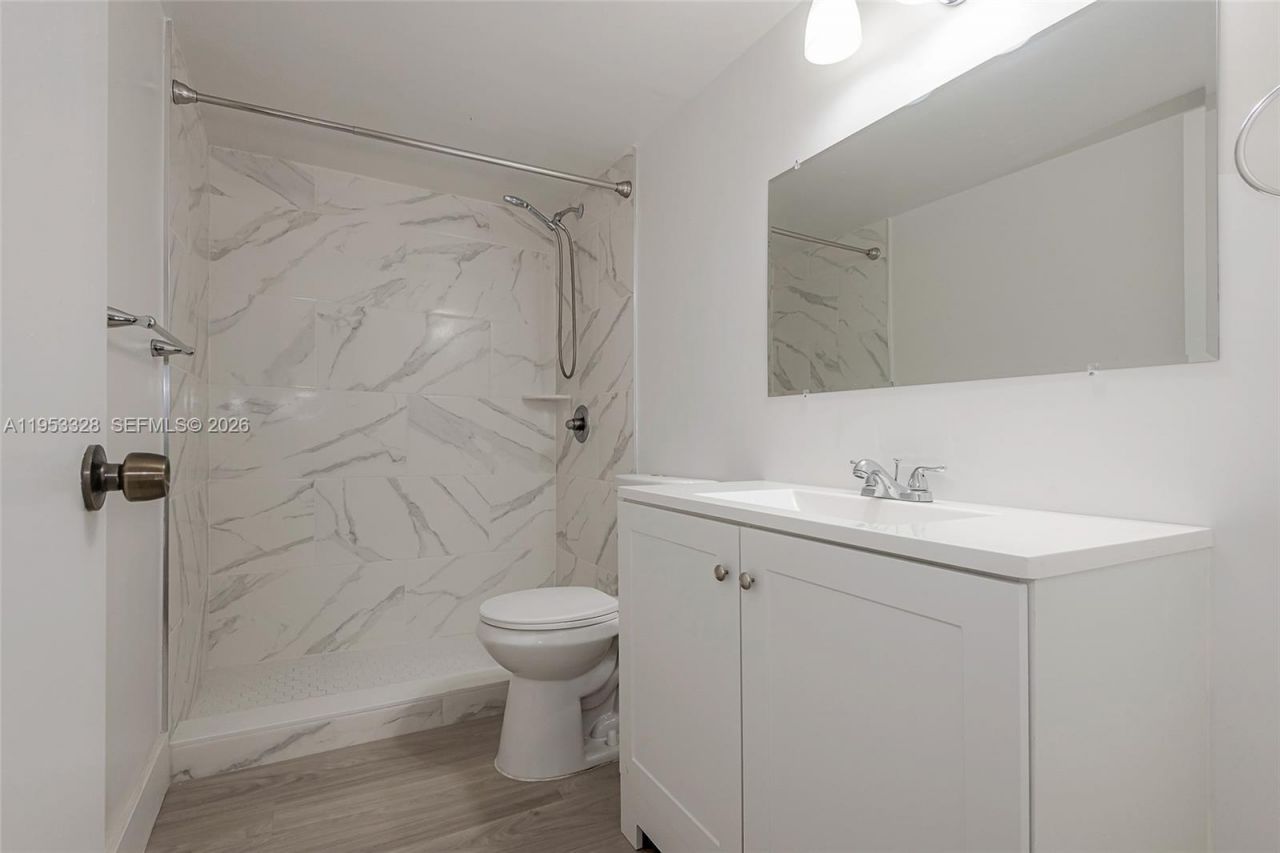 7121 Miami Lakes Dr, Unit Q3, Miami Lakes, FL 33014 Photo