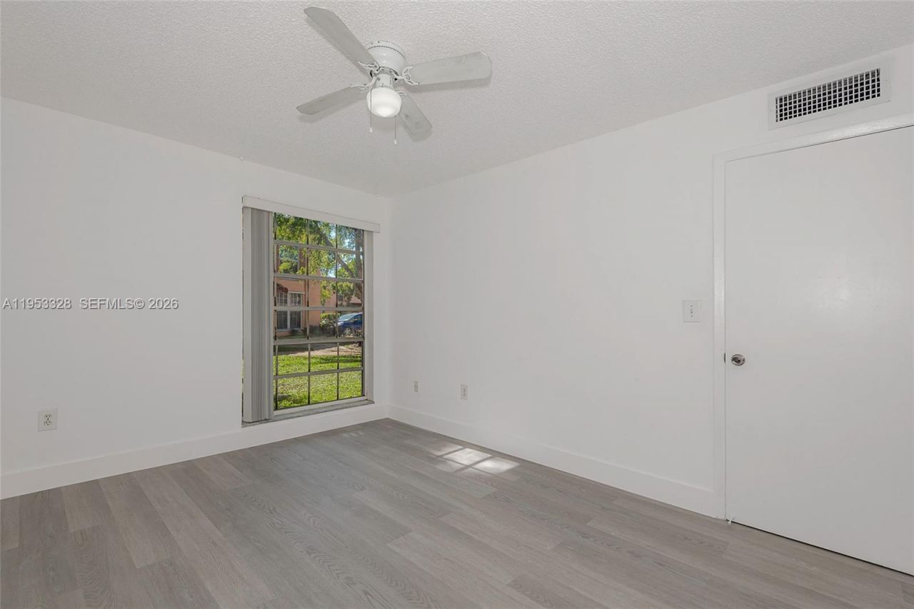 7121 Miami Lakes Dr, Unit Q3, Miami Lakes, FL 33014 Photo