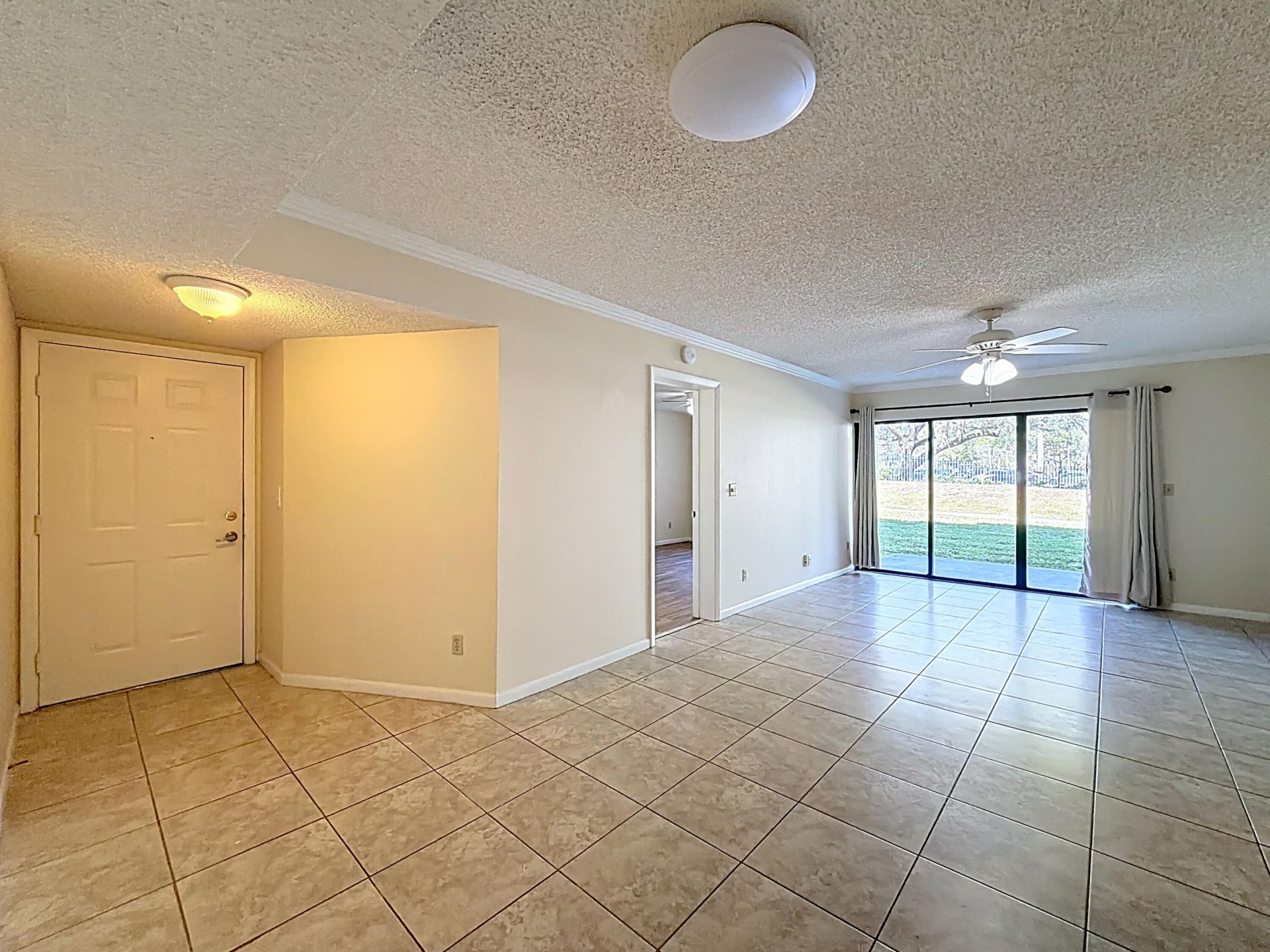 9022 W Atlantic Boulevard, Unit 214, Coral Springs, FL 33071 Photo