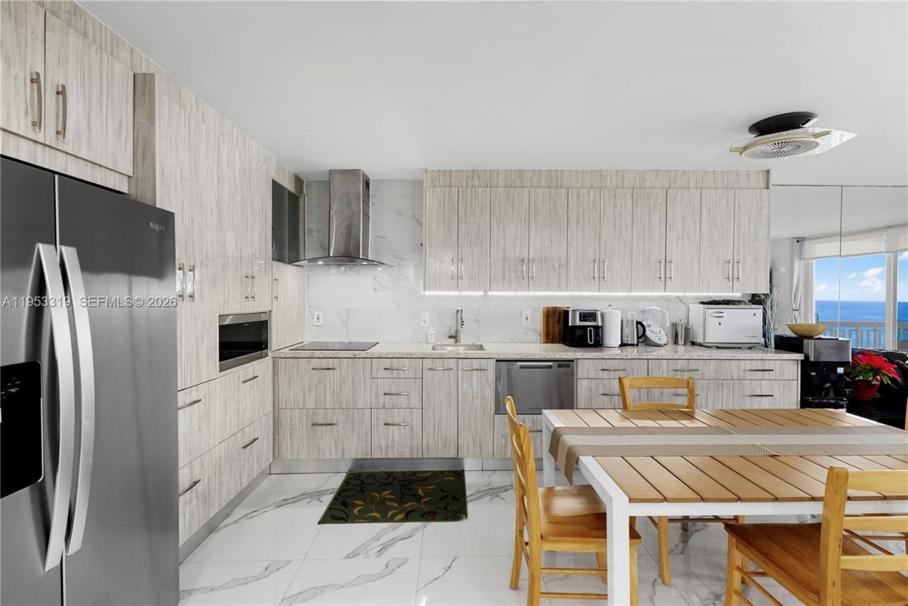 401 Ocean Dr , Unit 920, Miami Beach, FL 33139 Photo