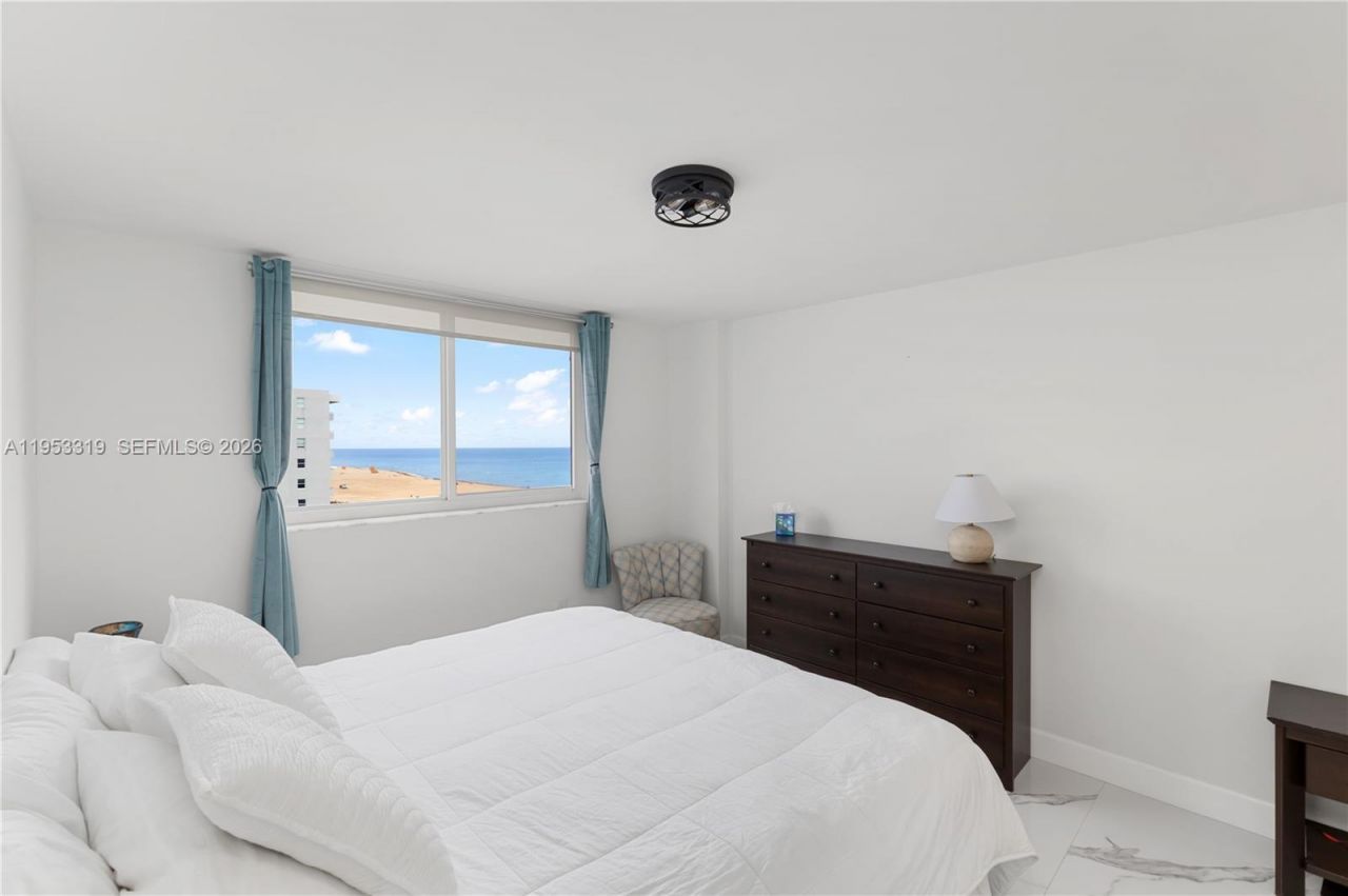 401 Ocean Dr , Unit 920, Miami Beach, FL 33139 Photo
