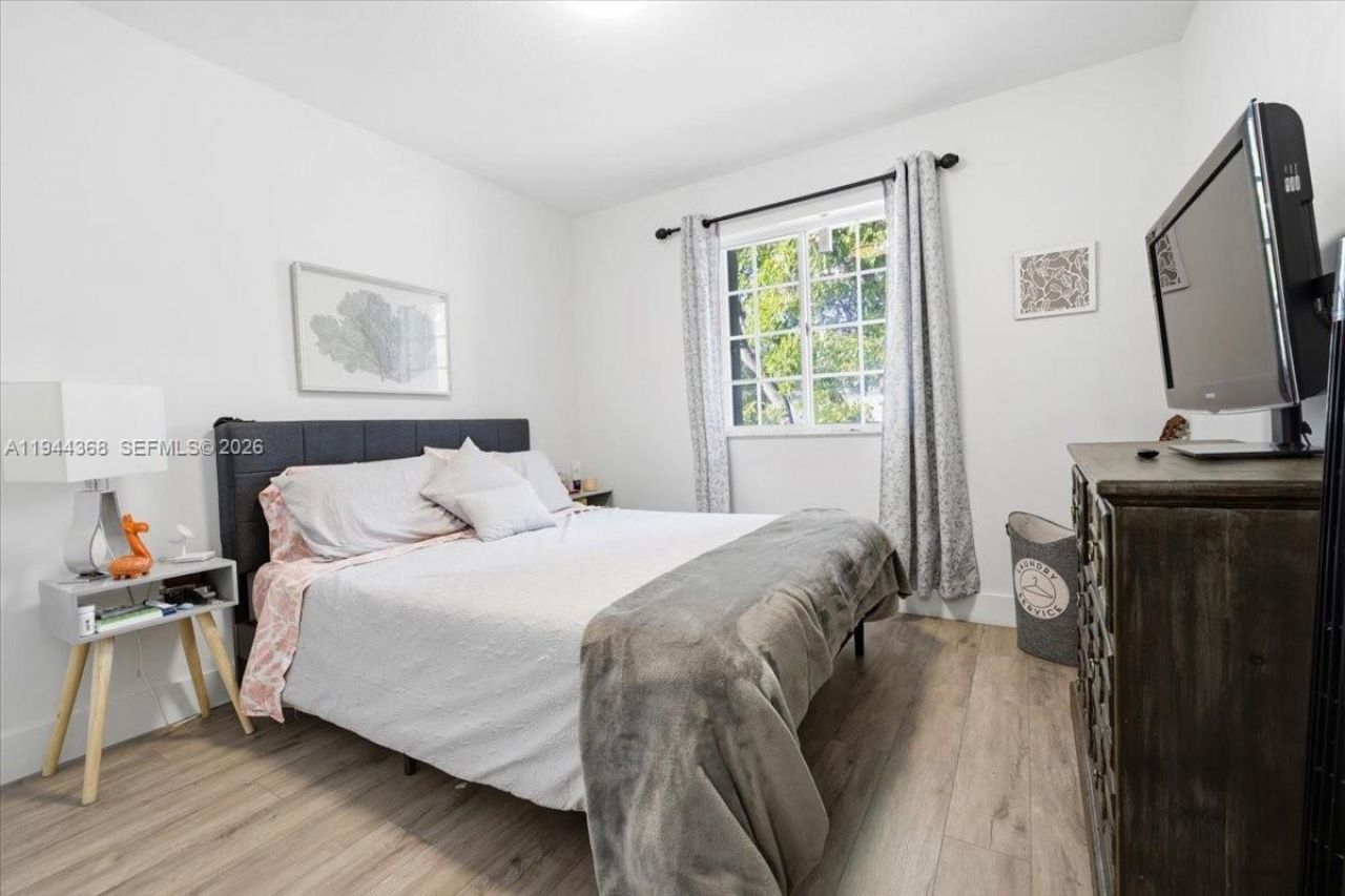 11372 NW 72nd Ter, Doral, FL 33178 Photo