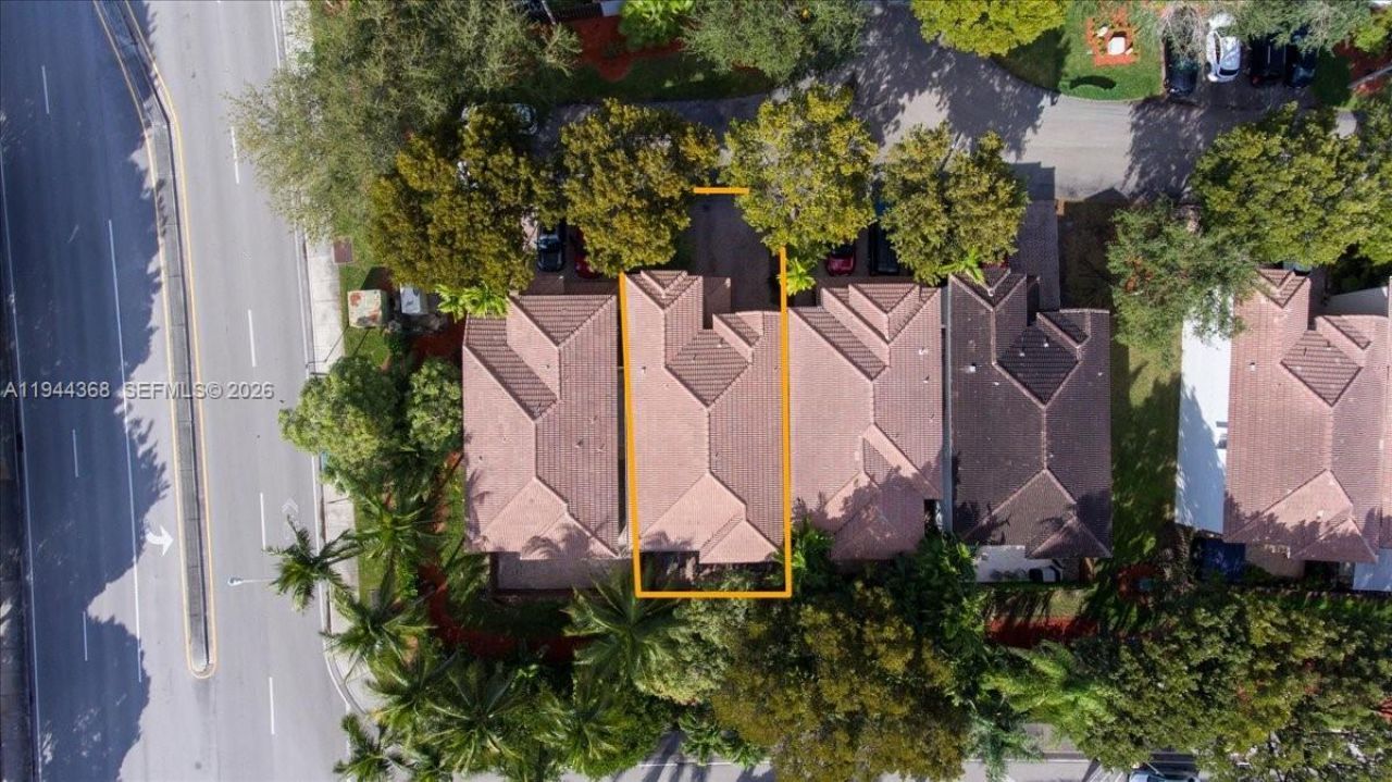 11372 NW 72nd Ter, Doral, FL 33178 Photo