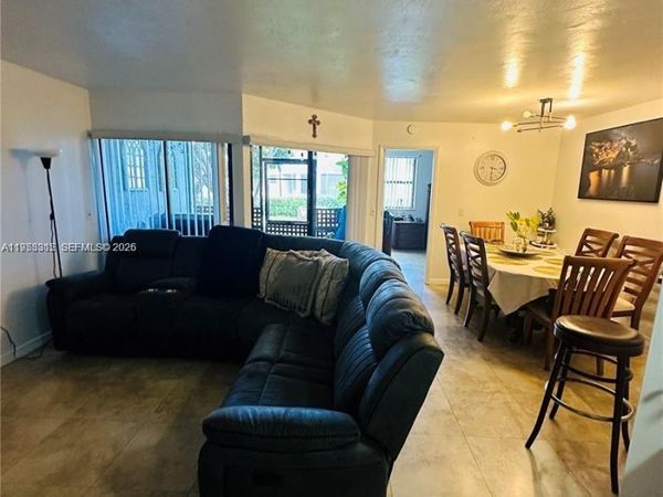 1211 S Independence Dr, Unit 1211G, Homestead, FL 33034