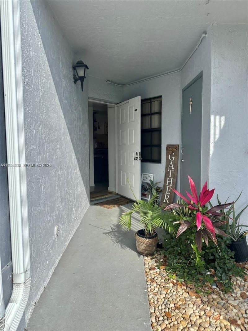 1211 S Independence Dr, Unit 1211G, Homestead, FL 33034 Photo