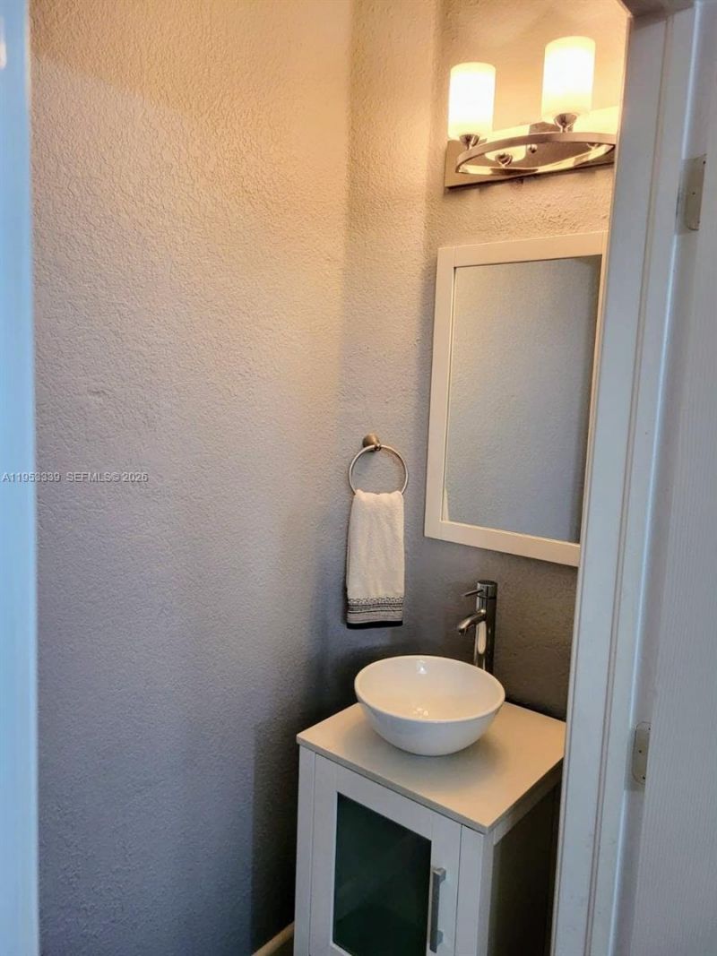 8306 Santa Monica Ave, Tamarac, FL 33321 Photo