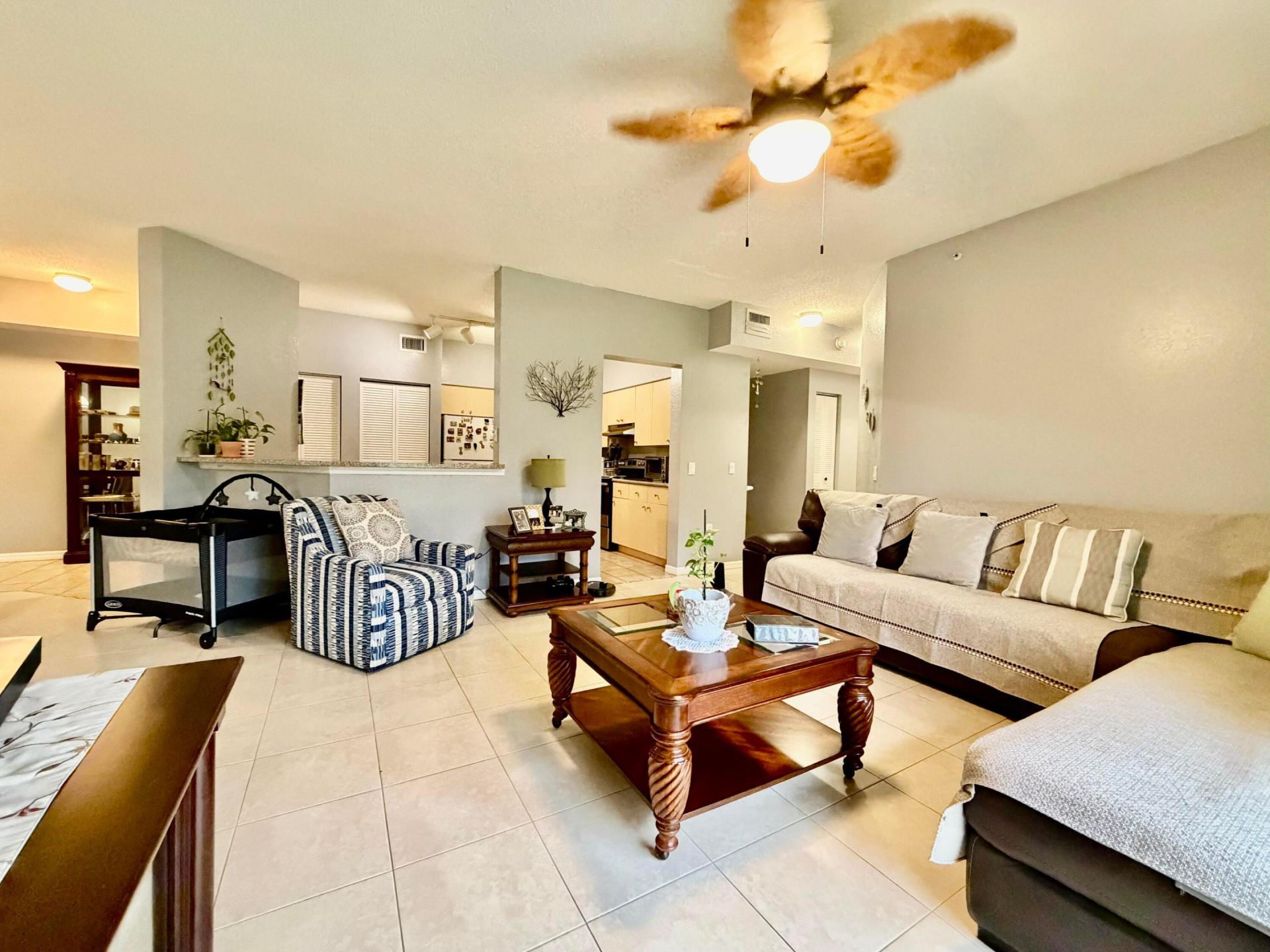 330 Crestwood Circle N, Unit 202, Royal Palm Beach, FL 33411 Photo