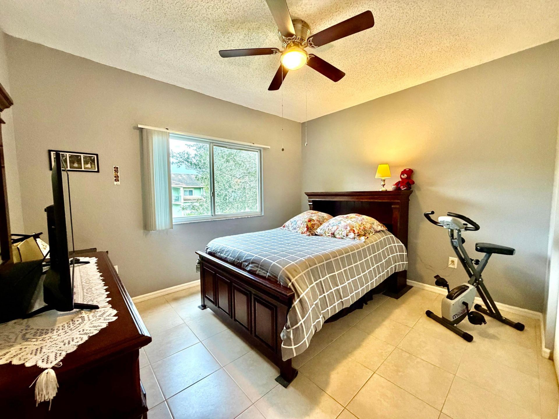 330 Crestwood Circle N, Unit 202, Royal Palm Beach, FL 33411 Photo