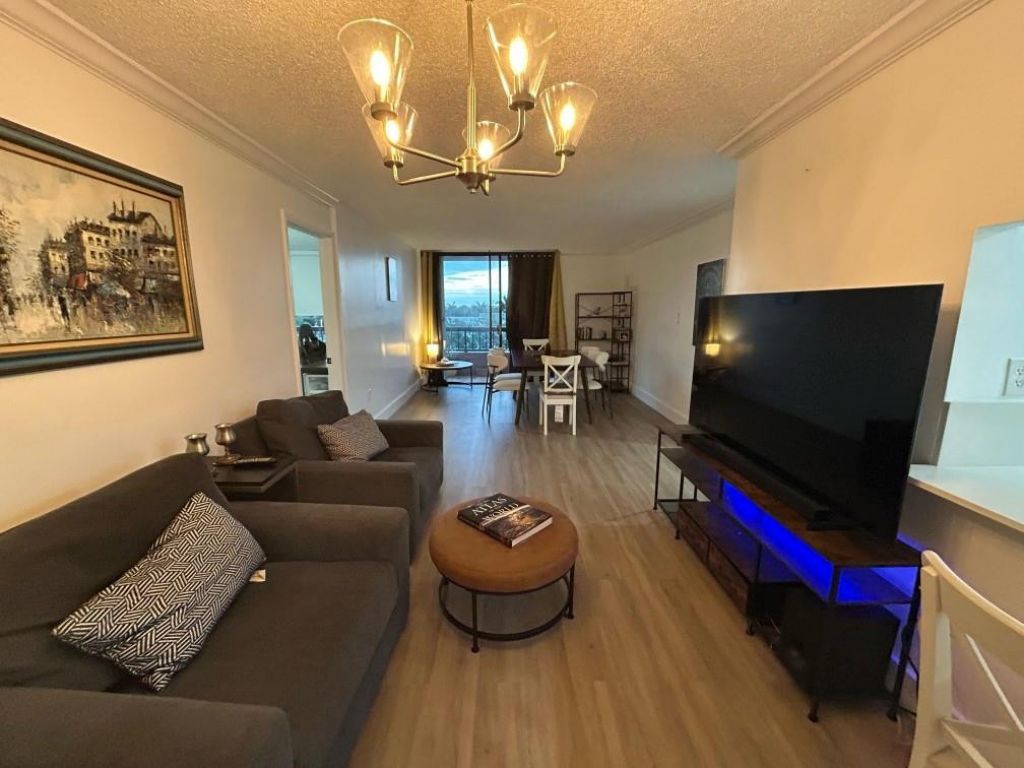 7040 Coral Way, Unit 502, Miami, FL 33155 Photo