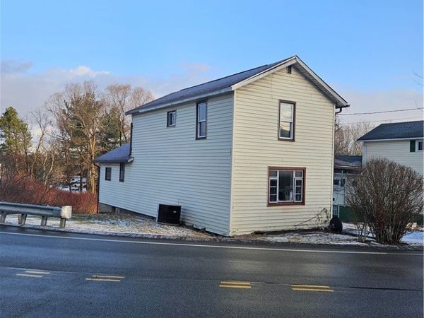 417 Bairdford Rd, Bairdford, PA 15006