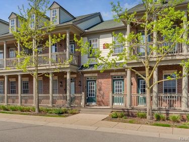 203 Jotham Avenue, Auburn Hills, MI 48326