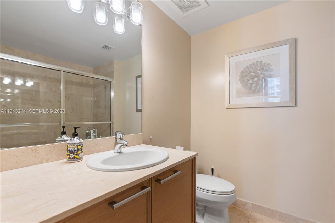 16275 Collins Ave, Unit 902, Sunny Isles Beach, FL 33160 Photo