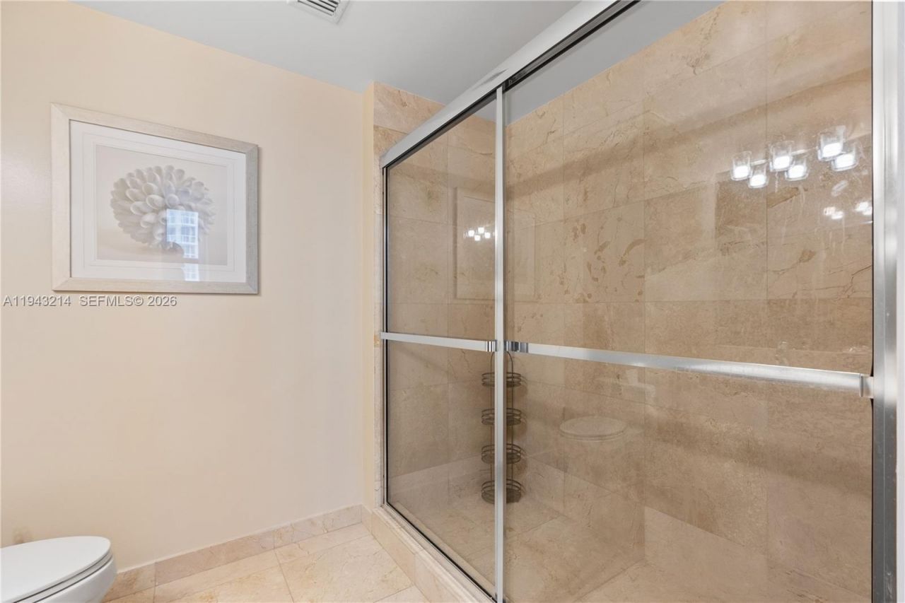 16275 Collins Ave, Unit 902, Sunny Isles Beach, FL 33160 Photo