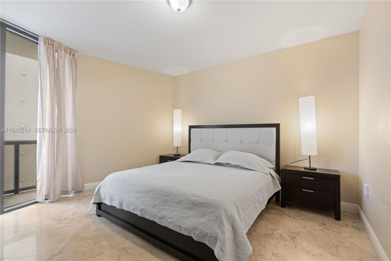 16275 Collins Ave, Unit 902, Sunny Isles Beach, FL 33160 Photo