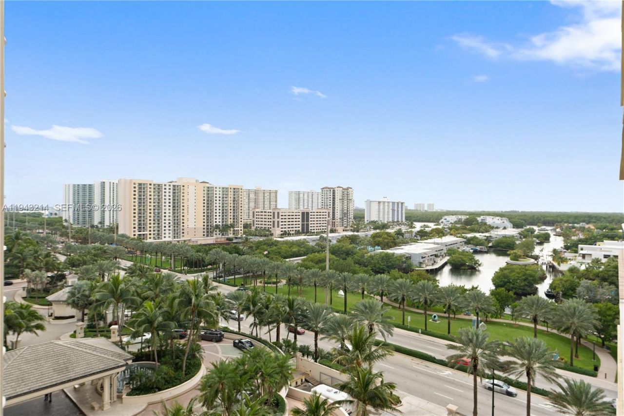 16275 Collins Ave, Unit 902, Sunny Isles Beach, FL 33160 Photo