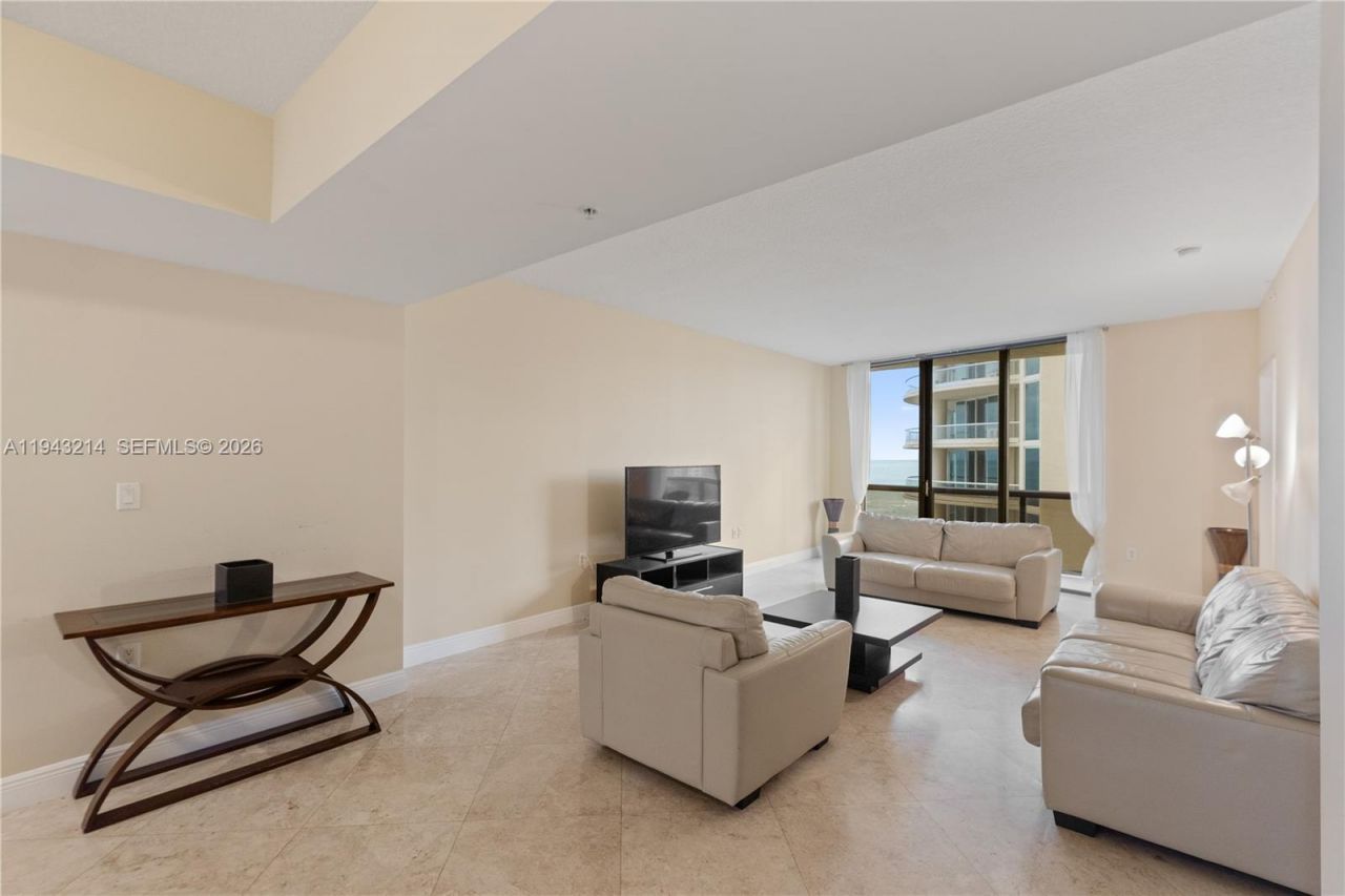 16275 Collins Ave, Unit 902, Sunny Isles Beach, FL 33160 Photo