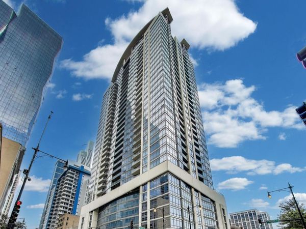 100 E 14th Street, Unit 2010, Chicago, IL 60605