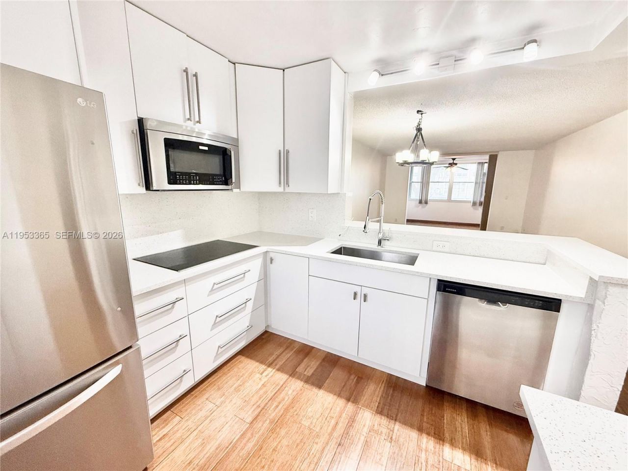 901 NE 14th Ave , Unit 104, Hallandale Beach, FL 33009 Photo