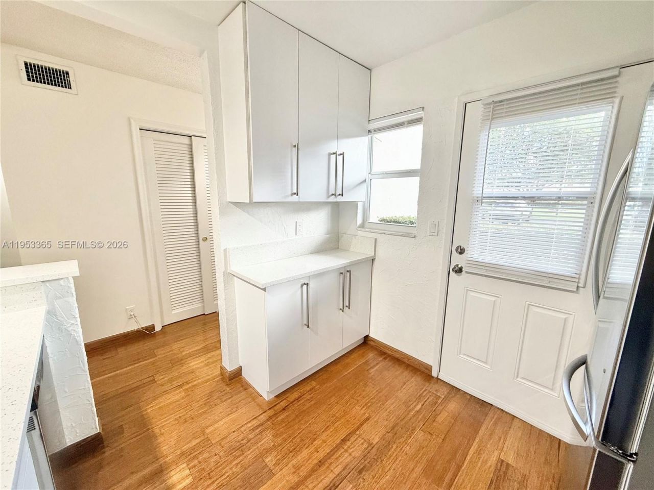 901 NE 14th Ave , Unit 104, Hallandale Beach, FL 33009 Photo