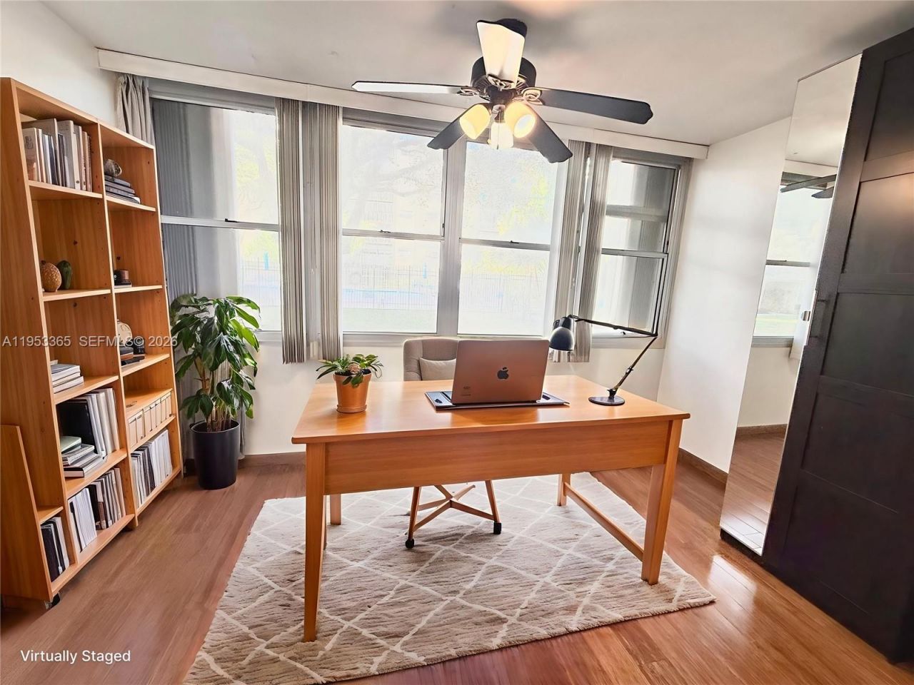 901 NE 14th Ave , Unit 104, Hallandale Beach, FL 33009 Photo