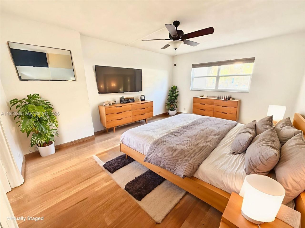 901 NE 14th Ave , Unit 104, Hallandale Beach, FL 33009 Photo