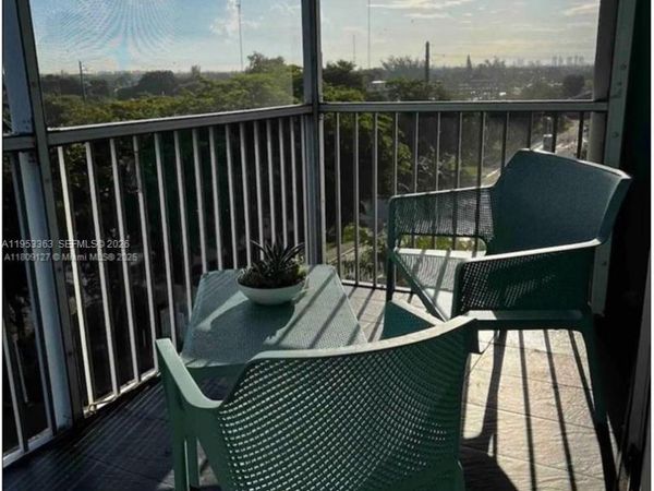 700 NW 214th St , Unit 719, Miami Gardens, FL 33169