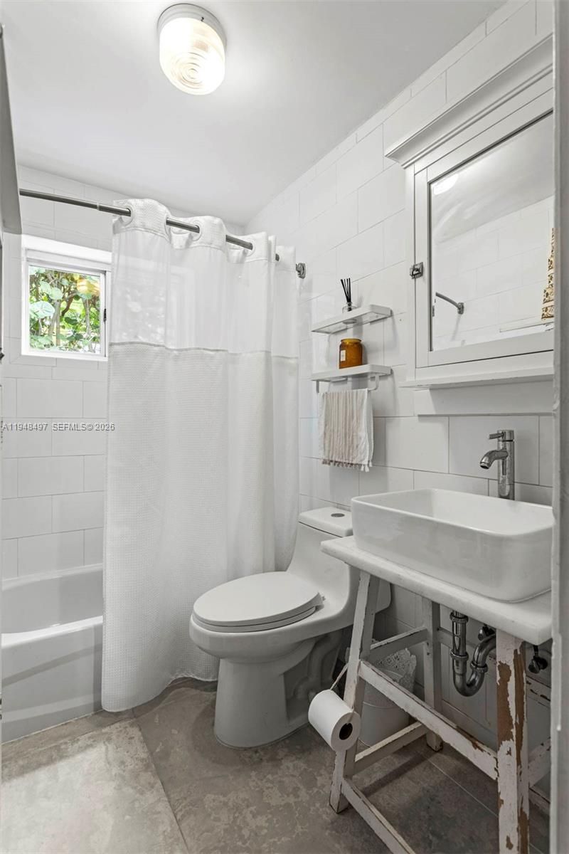 1360 SW 14th St , Miami, FL 33145 Photo