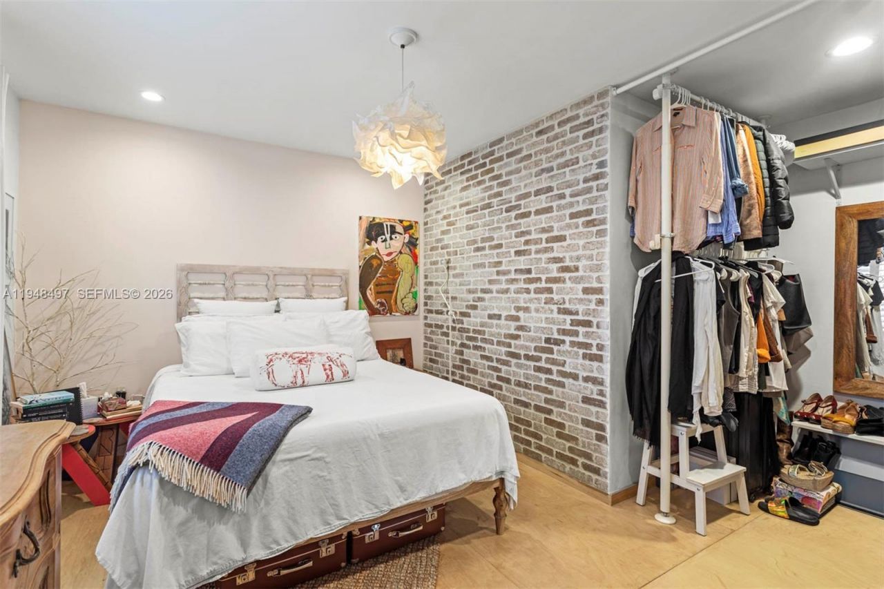 1360 SW 14th St , Miami, FL 33145 Photo