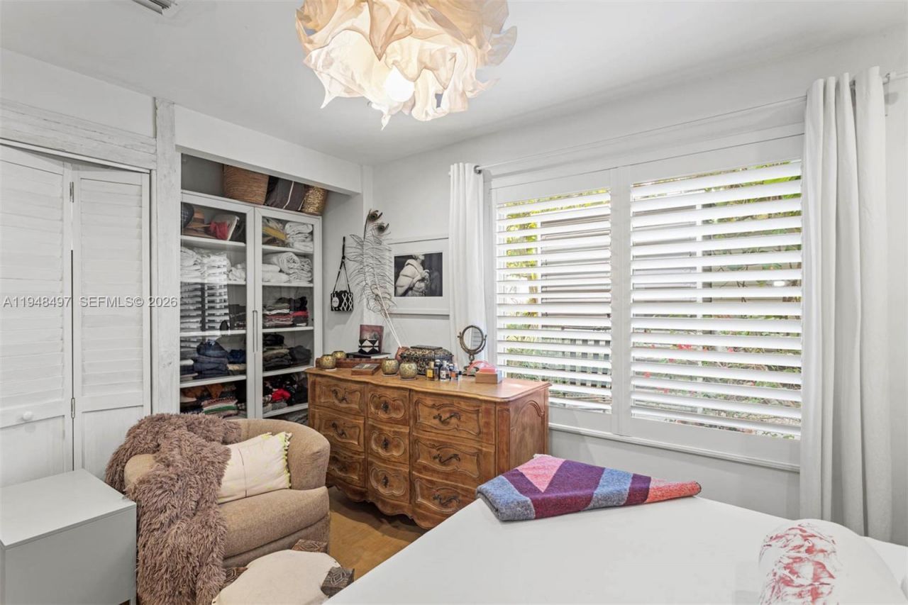 1360 SW 14th St , Miami, FL 33145 Photo