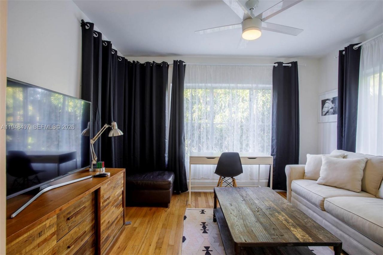 1360 SW 14th St , Miami, FL 33145 Photo