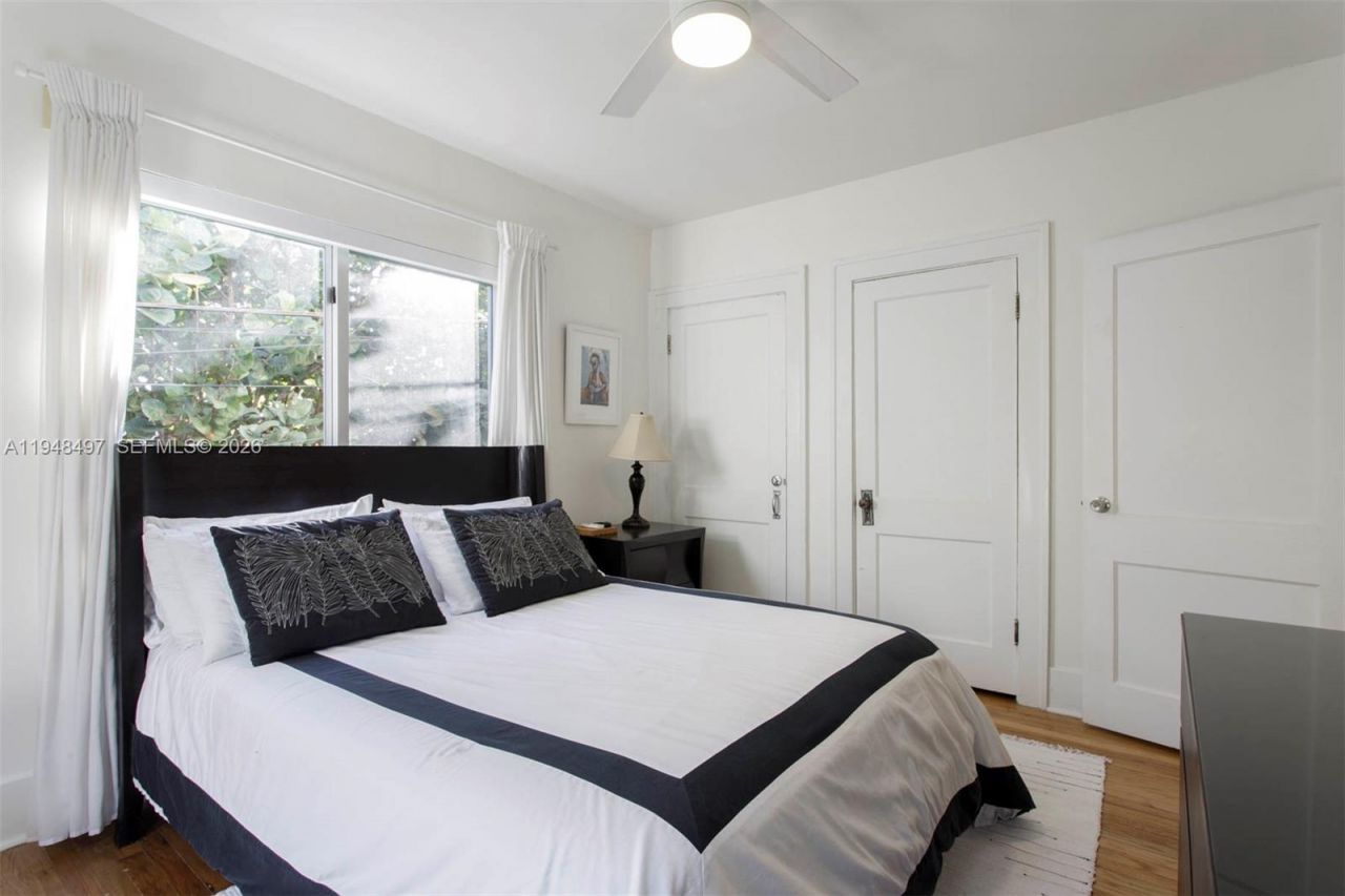 1360 SW 14th St , Miami, FL 33145 Photo