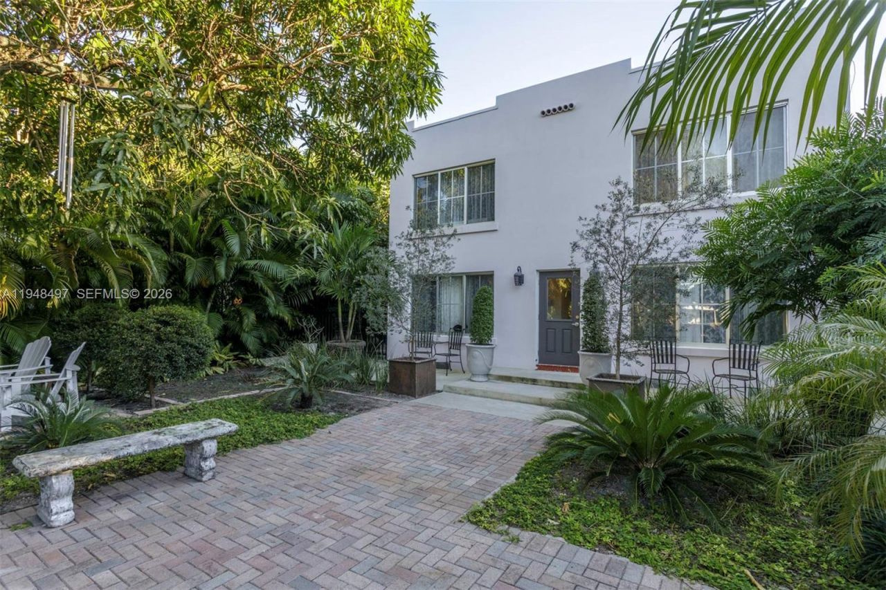 1360 SW 14th St , Miami, FL 33145 Photo