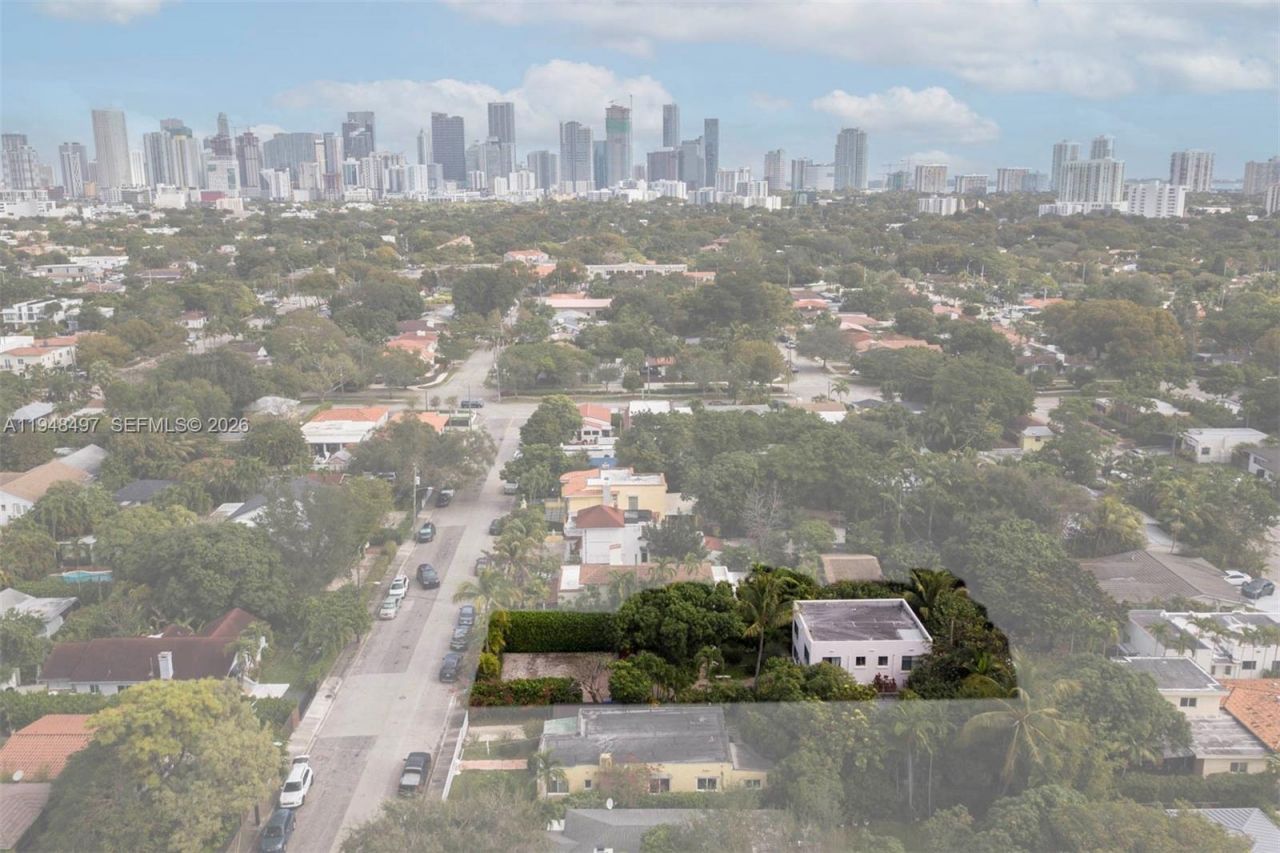 1360 SW 14th St , Miami, FL 33145 Photo